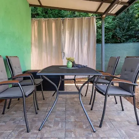 Funtana-Olive Garden Lägenhet Exteriör bild